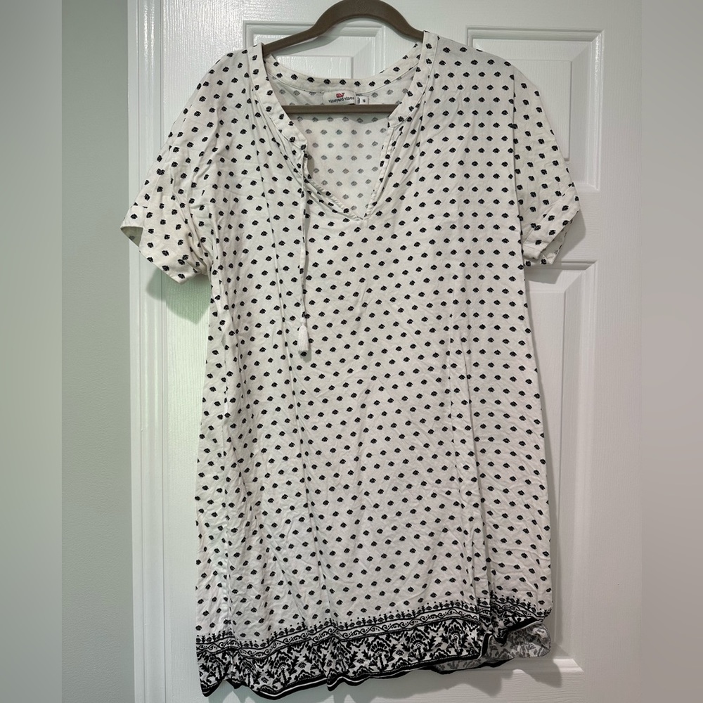 Vineyard vines white and black mini dress